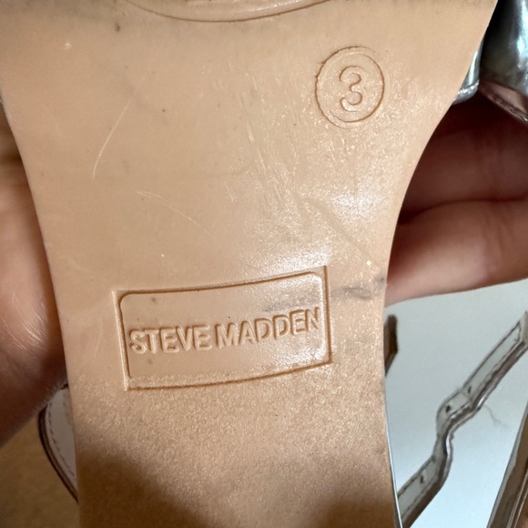 LIKE NEW Steve Madden Girls Shoes /Clair Heeled Sandal - Picture 5 of 7